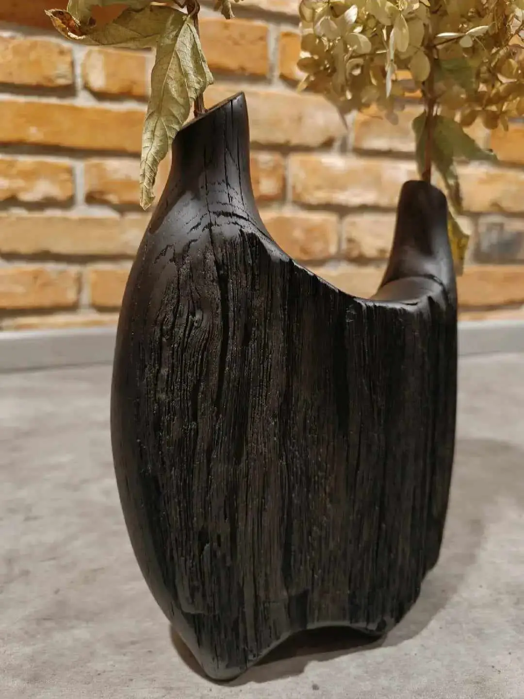 Wazon z czarnego dębu - obrazek 3