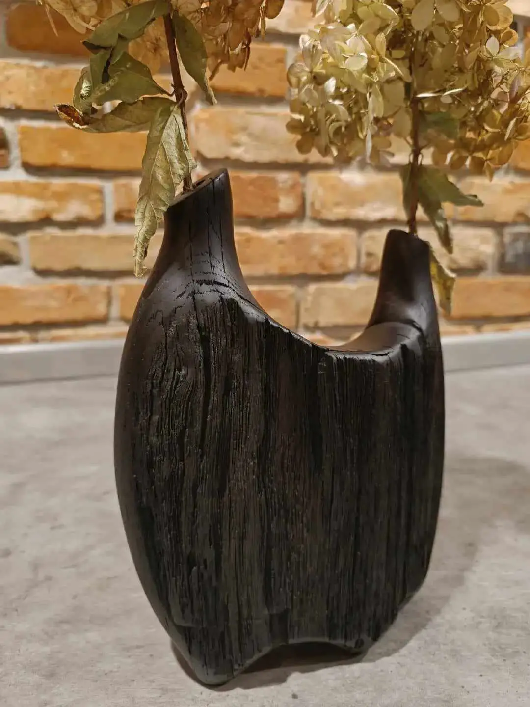 Wazon z czarnego dębu - obrazek 4