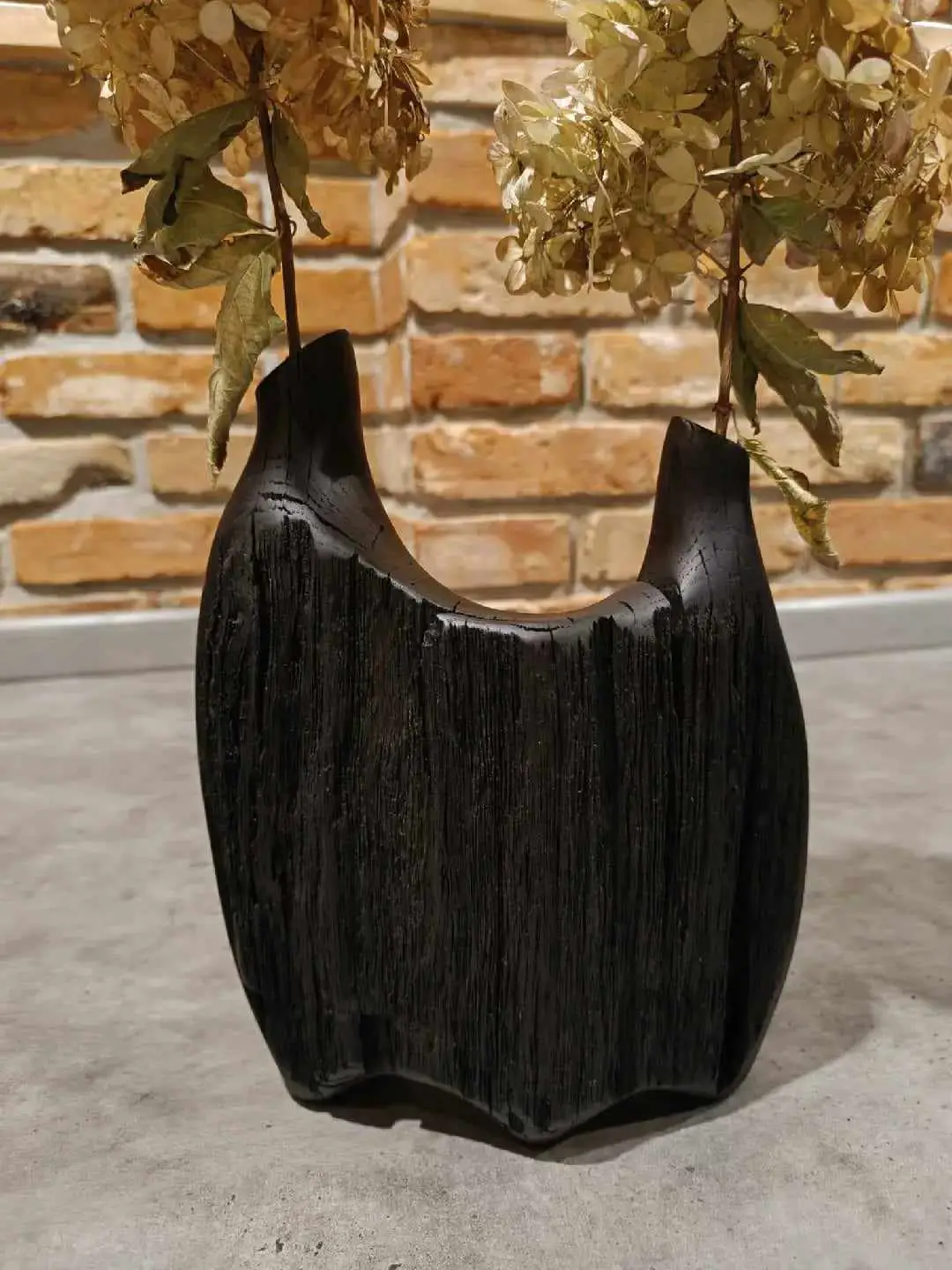 Wazon z czarnego dębu - obrazek 5