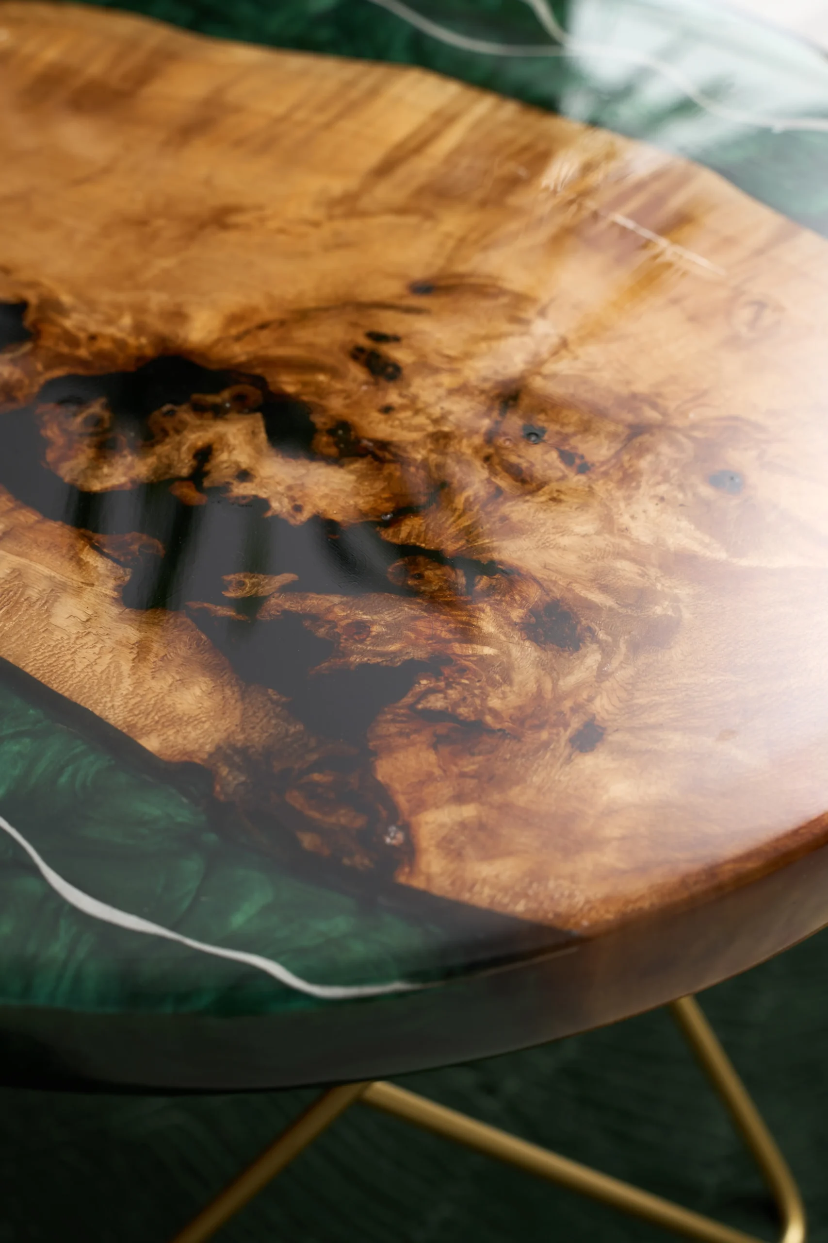 Stolik Kawowy z Żywicy i Topoli z Czeczotą - obrazek 2