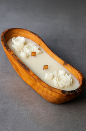 świeca-o-zapachu-sandałowym